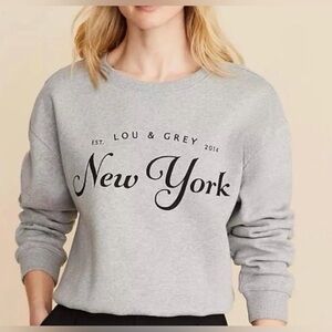 Lou & Grey New York Graphic Gray Sweater